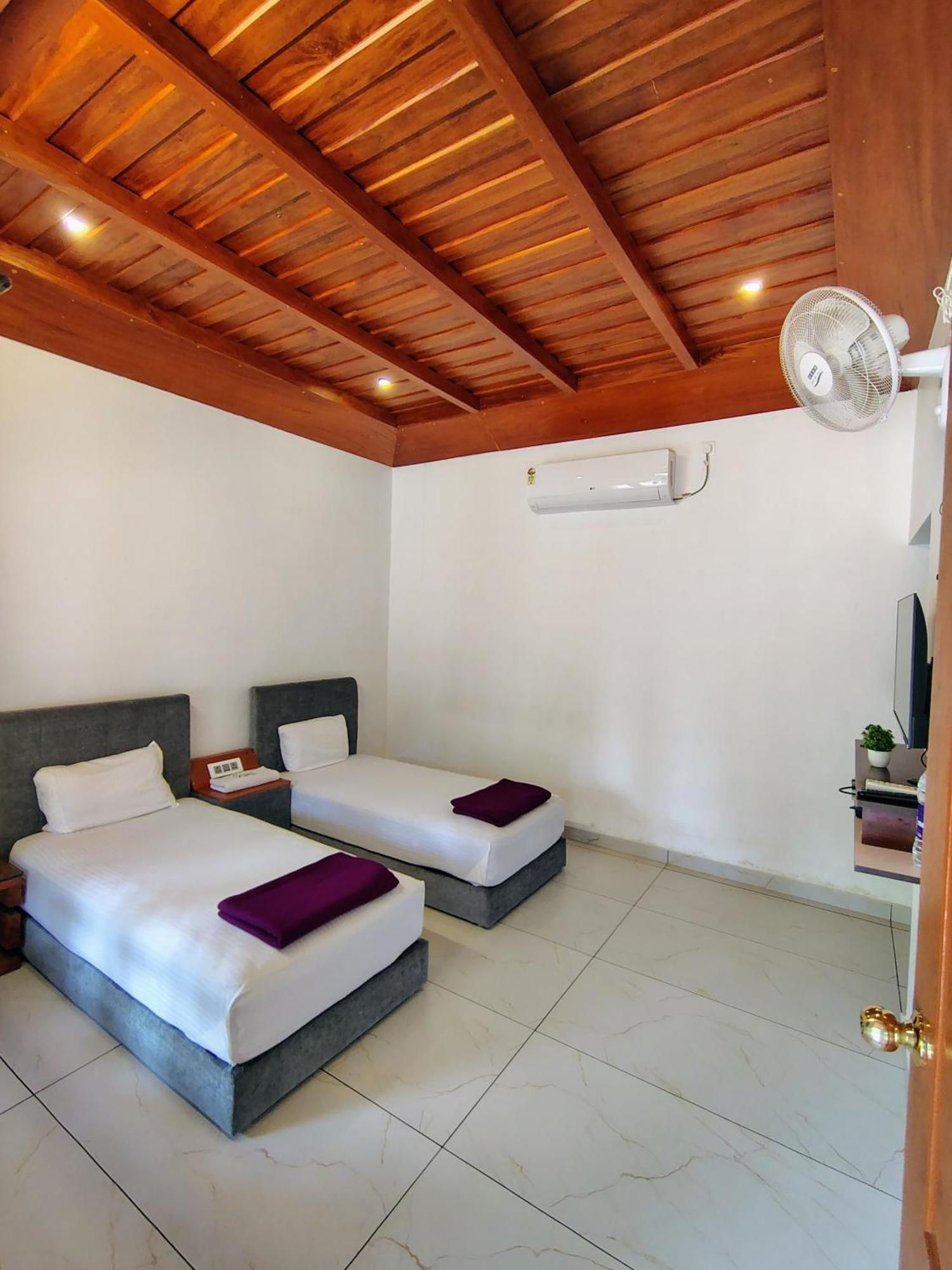The Royal Island Hotel Mundrothuruth Luaran gambar